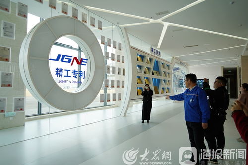 沉浸式體驗(yàn)棗莊鋰電產(chǎn)業(yè)發(fā)展現(xiàn)狀 走進(jìn)國家鋰電池產(chǎn)品質(zhì)量檢驗(yàn)檢測(cè)中心 山東精工電子