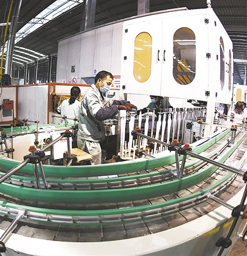 信息科技浪潮下技術開發的路徑與創新